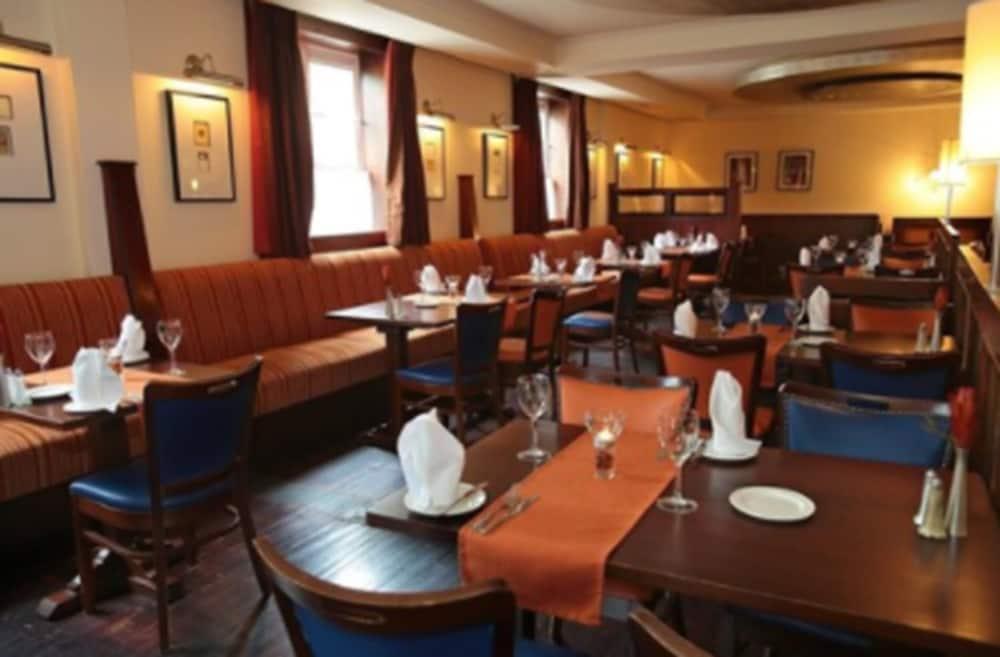 Killarney Riverside Hotel エクステリア 写真