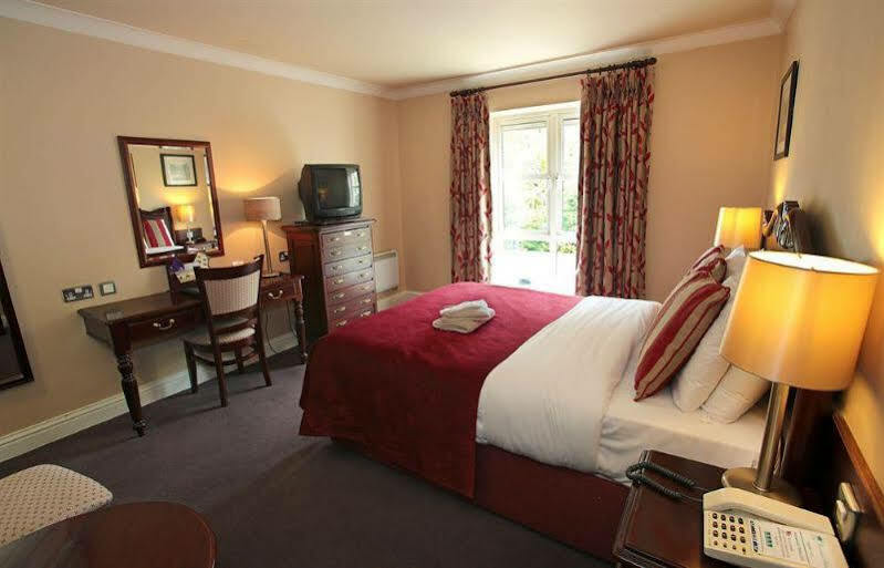 Killarney Riverside Hotel エクステリア 写真